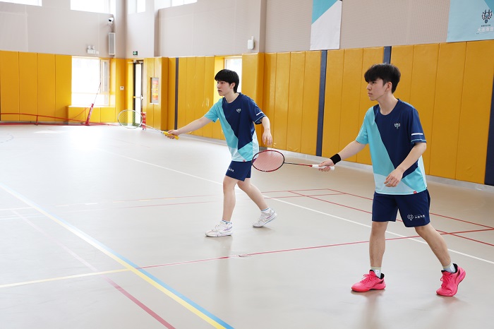 Boys badminton