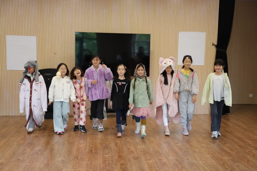 wacky tacky fashion show