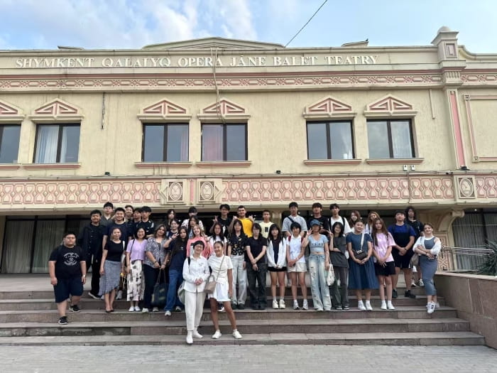 Group photo in front of the theater