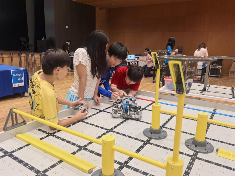 VEX IQ 10-Hour Build