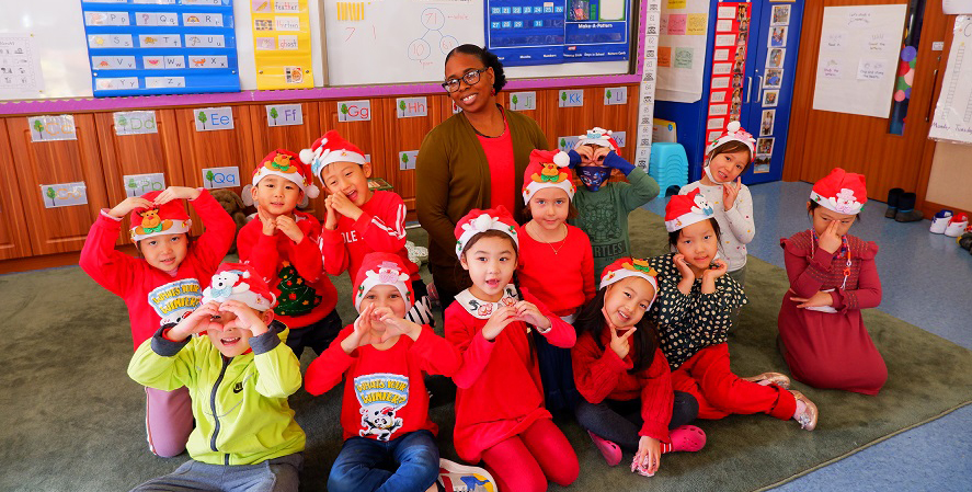 Elementary students celebrate Christmas